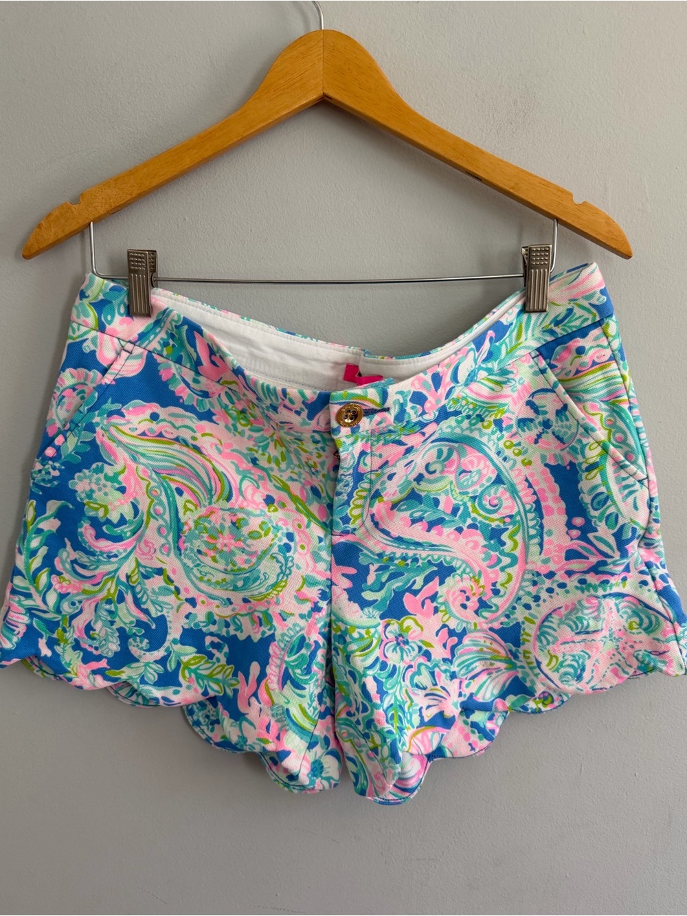 Lilly Pulitzer Buttercup Scalloped Knit Shorts Dream Team Paisley Print Size 12
